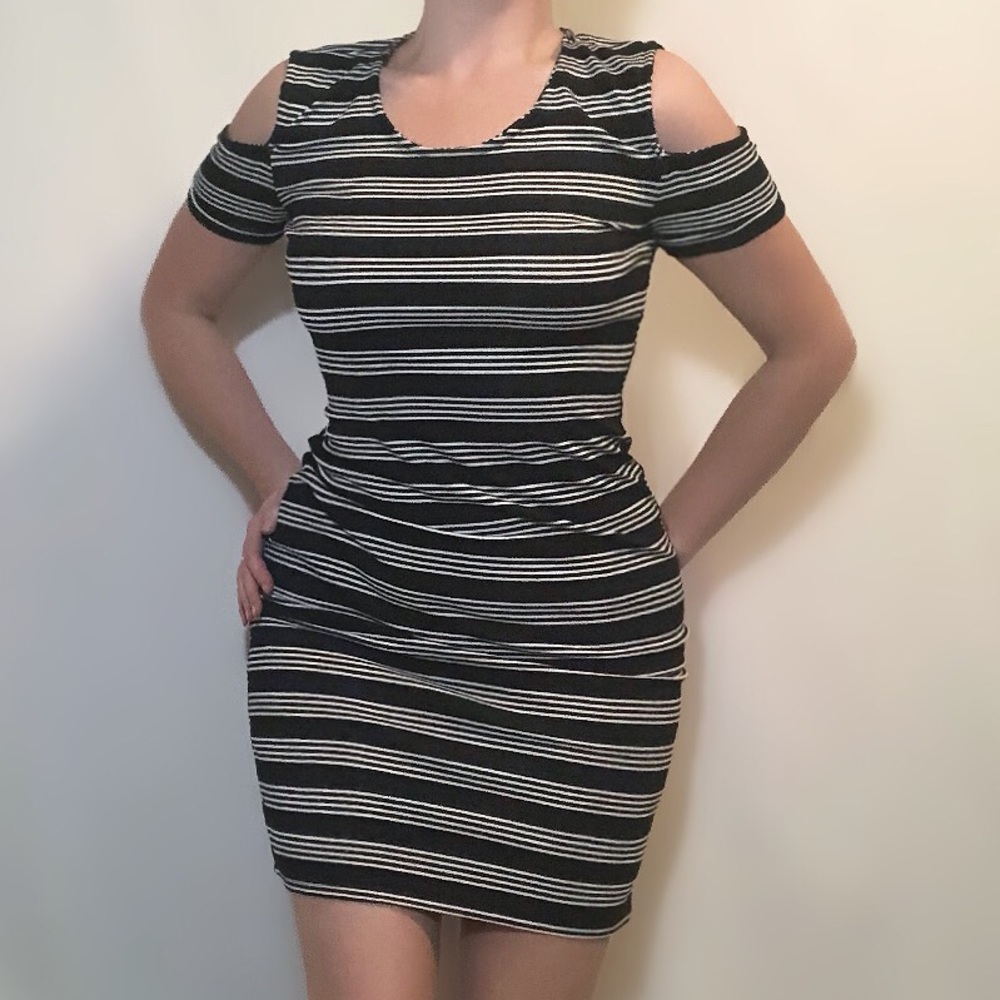 MAGAZINE NWT cold shoulder fitted striped dress